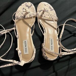 Steve Madden Cream and Black Lace-Up Sandals